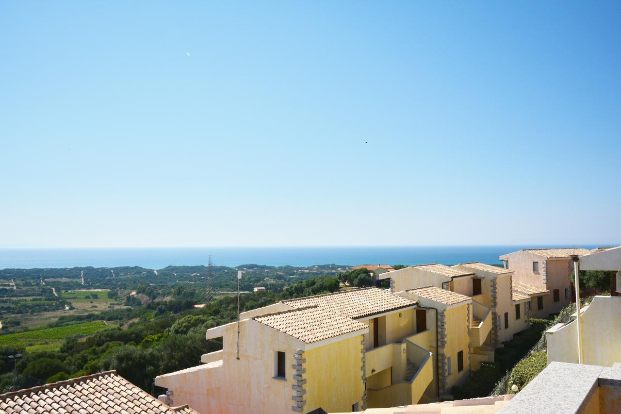 Residence Costa Del Turchese Badesi Buitenkant foto