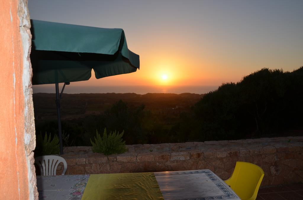 Residence Costa Del Turchese Badesi Buitenkant foto